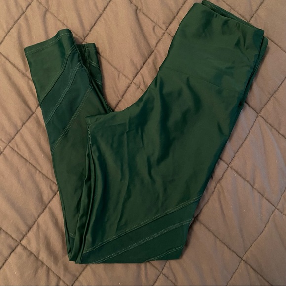 Onzie size small/medium Flow Mesh Insert High Rise Legging pant and bralette top - Picture 8 of 11